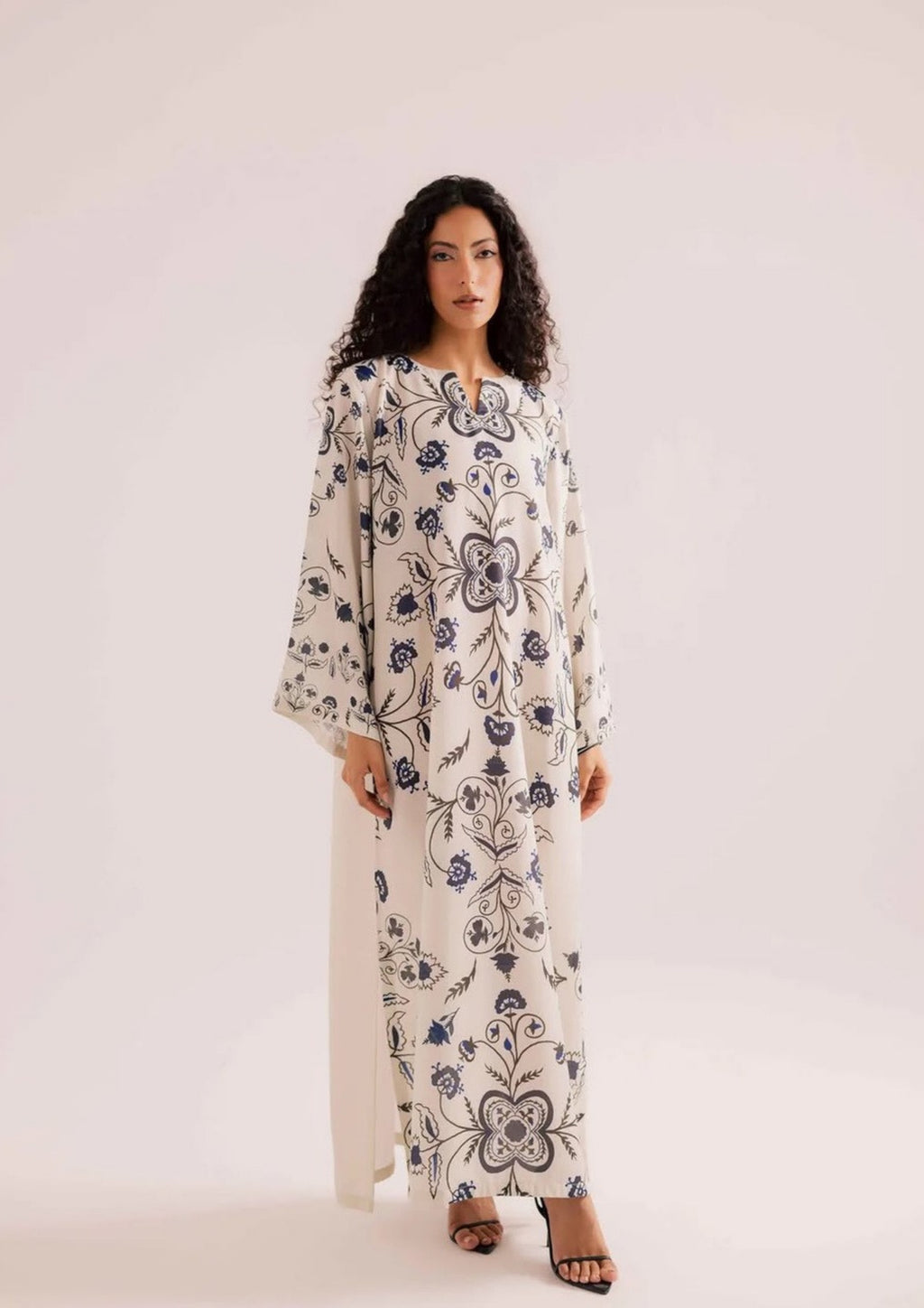 Noir Bloom: 2 Piece Premium Printed Kaftan