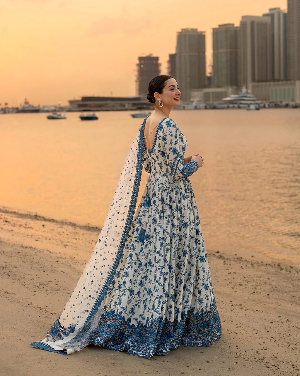 Sahil-e-Firoza – Printed Luxury Lawn Set (3 Piece)