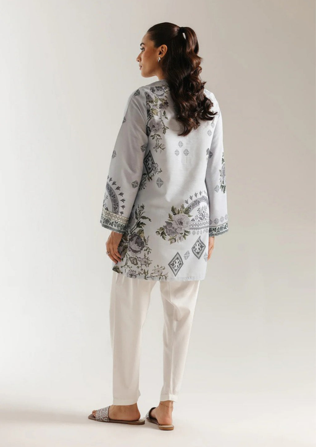 Gulriva: 2-Piece Printed Farshi Suit
