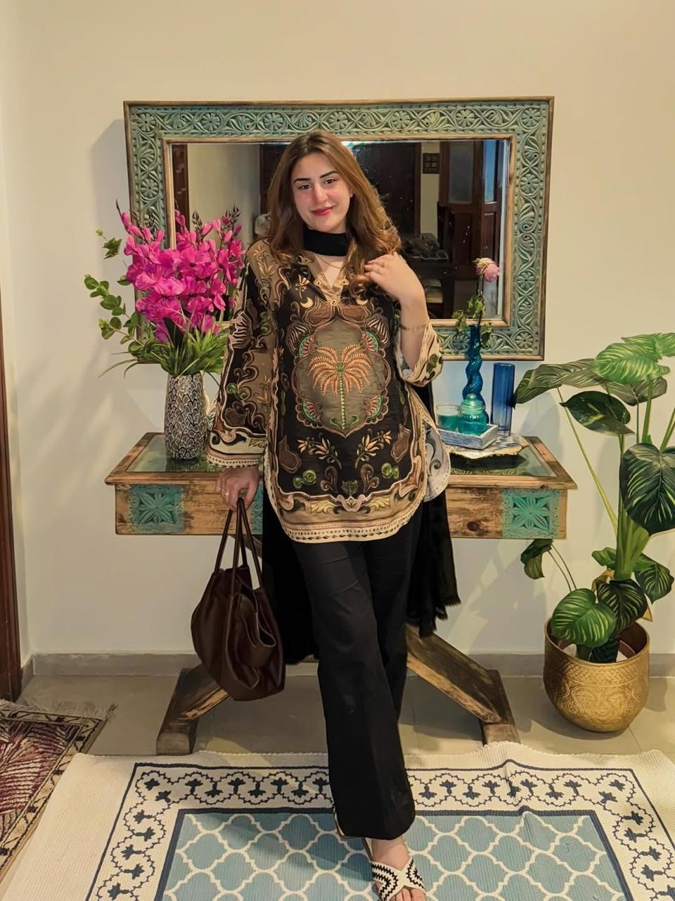 Zarrin: 2-Piece Printed Farshi Suit